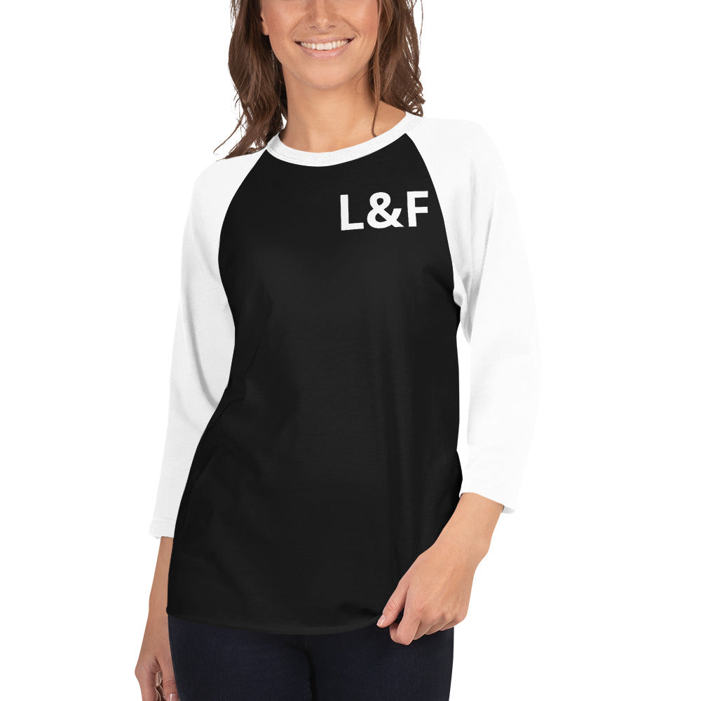 3/4 sleeve raglan shirt